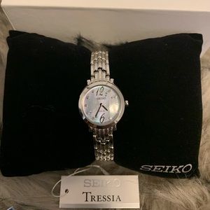 BRAND NEW ⌚️Seiko Watch 💕